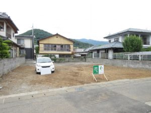 甲府市湯村一丁目