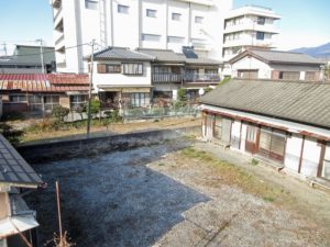 韮崎市本町二丁目